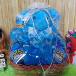 Paket kado bayi baby gift – kado lahiran – parcel kado hadiah bayi – parsel bayi keranjang eksklusif boneka gajah biru rajut hampers bayi istimewa komplit
