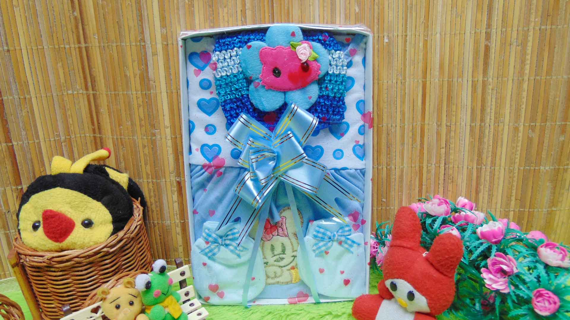 FREE KARTU UCAPAN Kado Lahiran Box Paket Kado Bayi Perempuan Cewek Baby Gift Dress Mickey Love Biru Cantik 57 terdiri Dress bayi 0-9bln,turban serta sarung tangan dan kaki bayi