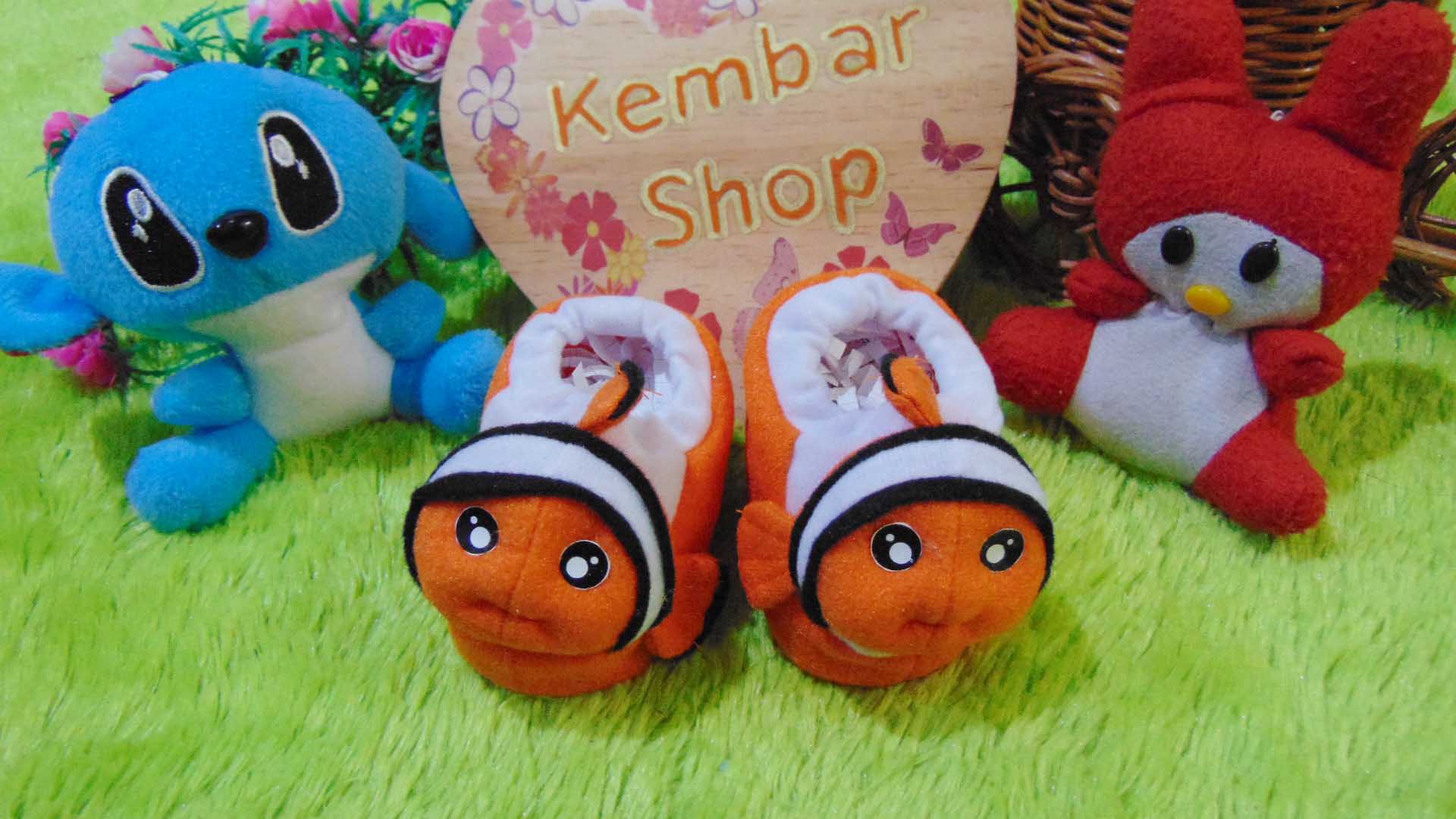 foto utama kado bayi baby gift set sepatu prewalker alas kaki newborn 0-6bulan lembut motif Nemo