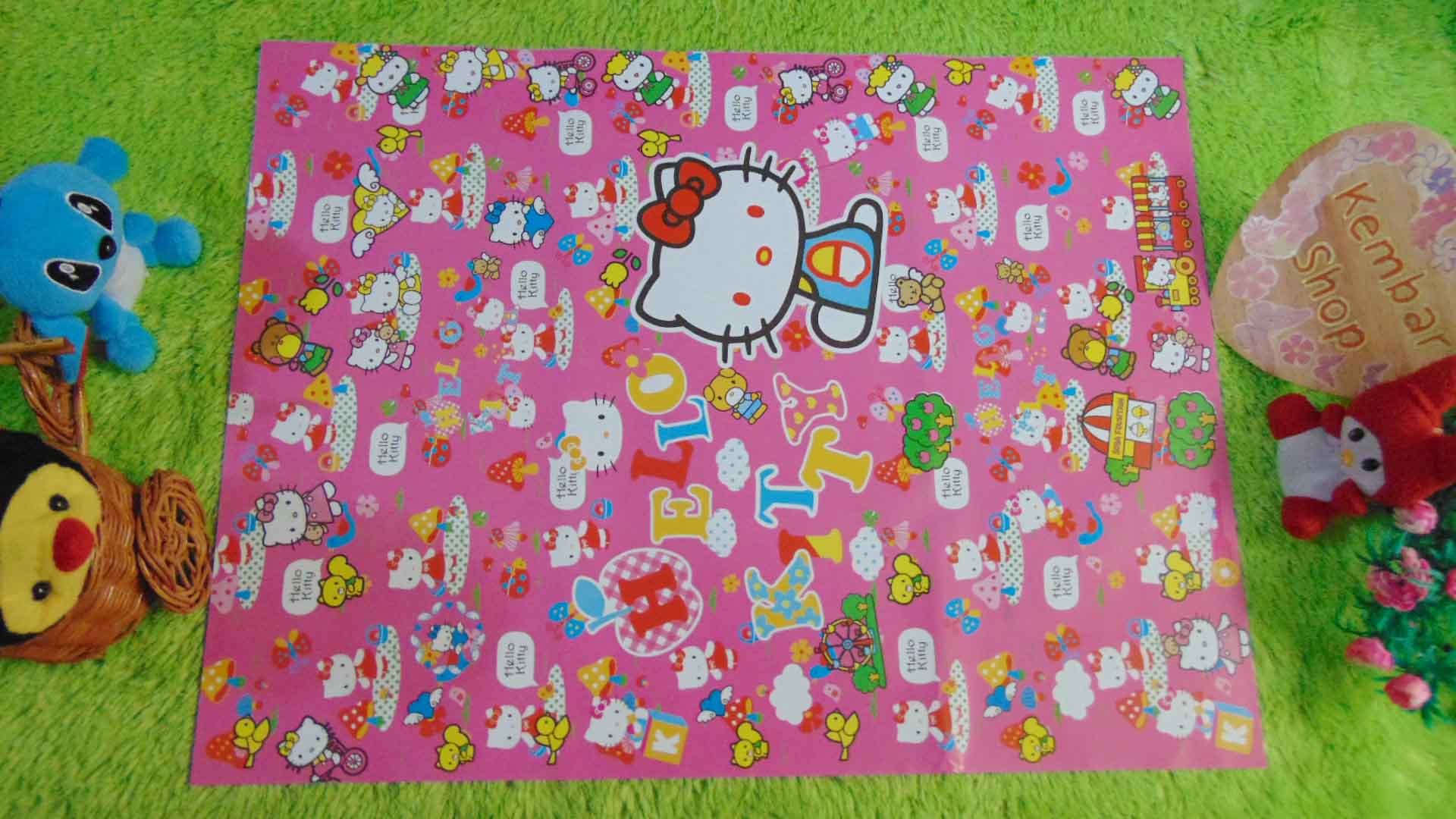 sampul kado bayi kertas kado lahiran baby gift motif Hello Kitty Pink