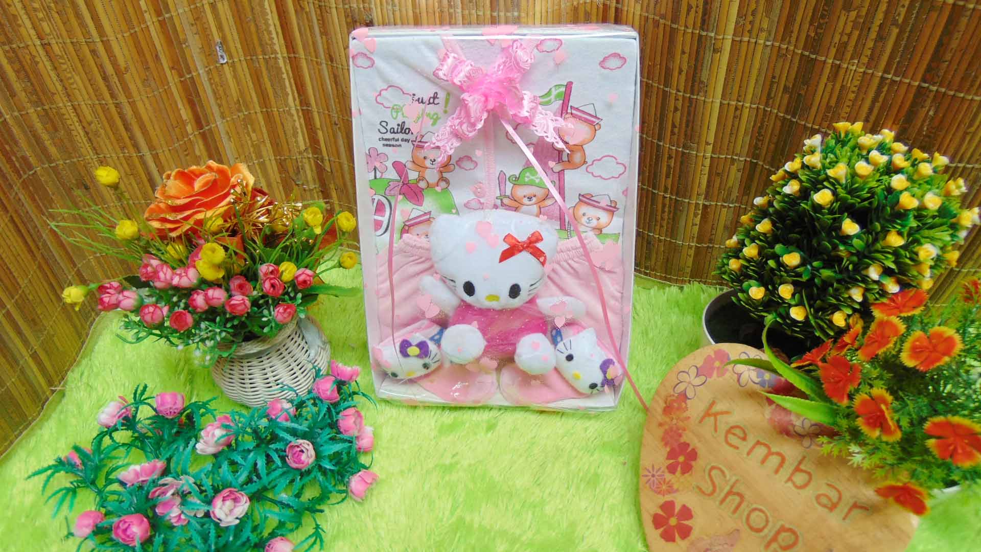 FREE KARTU UCAPAN paket kado bayi baru lahir newborn gift box karakter doraemon keroppi hello kitty (3)