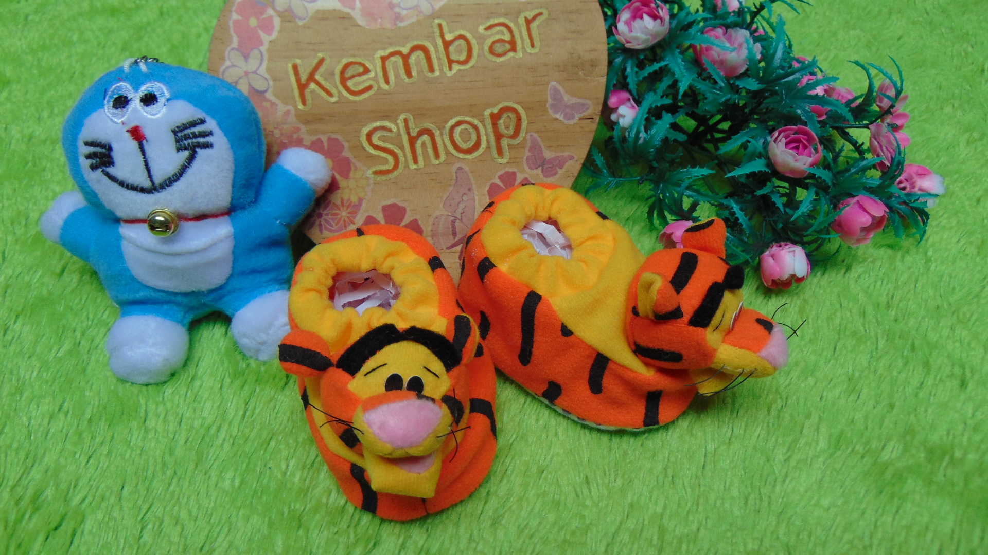 kado-bayi-baby-gift-set-sepatu-prewalker-alas-kaki-newborn-0-6bulan-lembut-motif-Tiger-Harimau