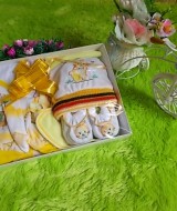 paket kado bayi gift set SERBA KUNING HEMAT-02 47rb terdiri dari baju,celana,sarung kaki bayi, topi,dan slaber - hemat banget untuk kado bayi