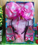 paket kado bayi minnie mouse cantik Rp 60.000 terdiri dari dress pesta susun tile cantik,bando,dan sepatu polka pink,muat untuk 0-6bulan