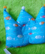 kado bayi Bantal mahkota crown pillow bantal peyang Peang bayi baby motif ikan biru 37