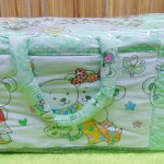 Kado bayi tas perlengkapan bayi motif beruang hijau selimut dengan wadah botol susu tahan panas dingin