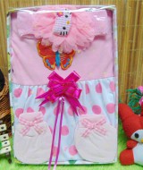 kado Lahiran Paket Kado Bayi Baby Gift Dress Pink Murah Meriah Cantik 52 terdiri Dress  bayi 0-9bln,bando bulu hello kitty dan serta sarung tangan dan kaki bayi