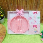 Hadiah kado bayi murmer baby gift box feeding set plus setelan kaos bayi pink